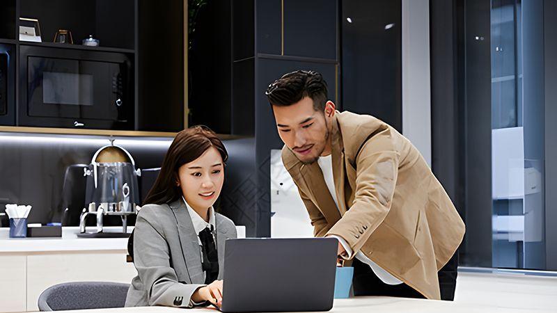 当体制新人：清高与发展你只能选择一个