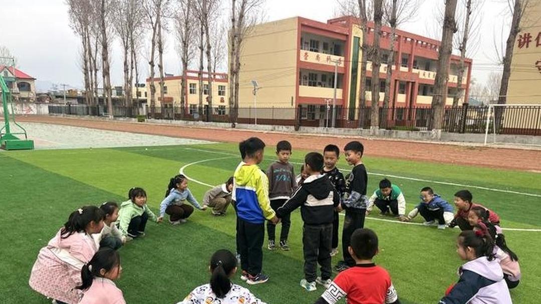 宝宝爱哭闹哄不住？运用安抚技巧策略，安抚宝贝小情绪