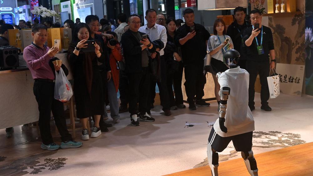 当林业遇上人工智能——2025年世界林木业大会观察