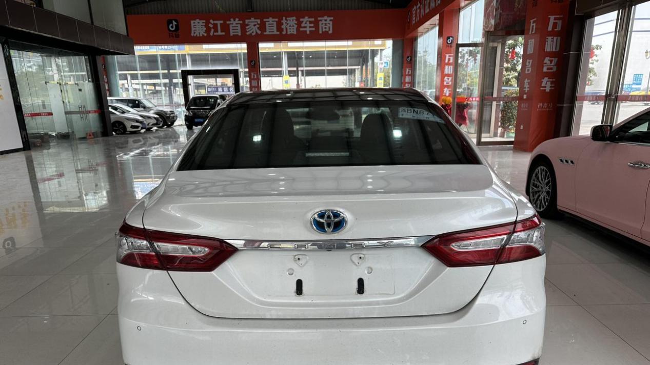 11万预算，入手一手丰田混动凯美瑞，省油耐用家用首选