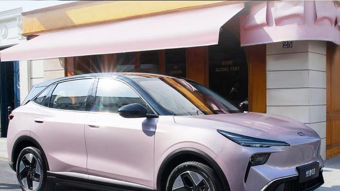 445公里和565公里续航可选，一汽奔腾悦意03预售9.59万起