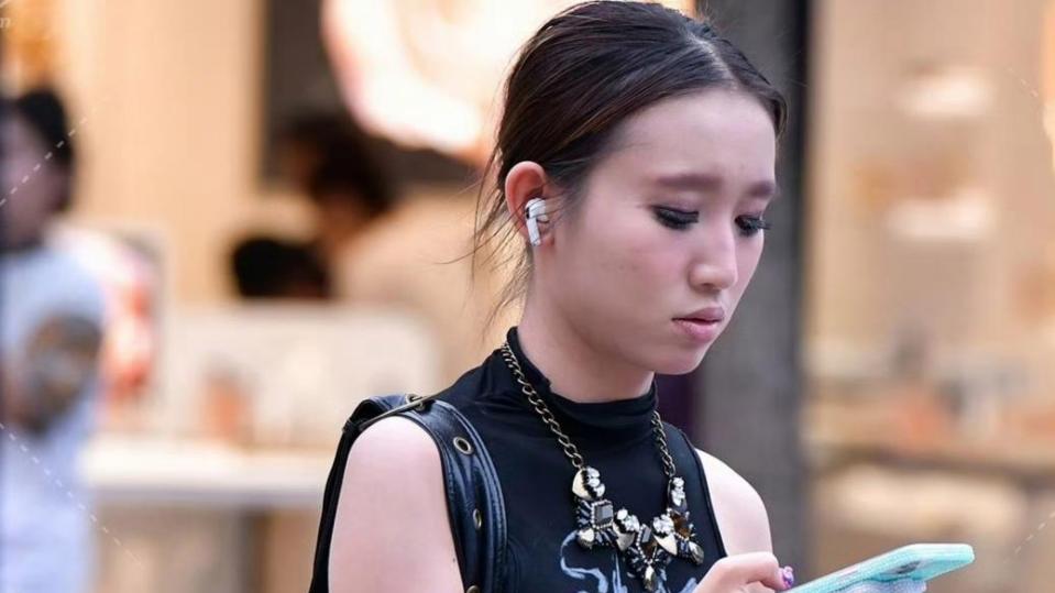 暗黑系朋克风穿搭：叛逆与个性的极致表达