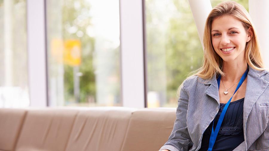 女人最大的安全感来自哪里？自身的两个字