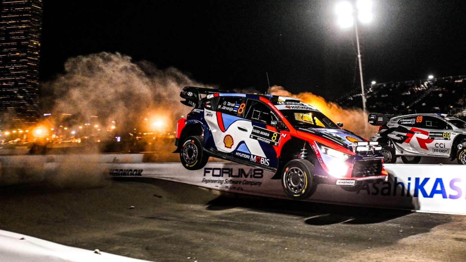 塔纳克开局就带动了节奏，沙特阿拉伯开场车手点燃了吉达