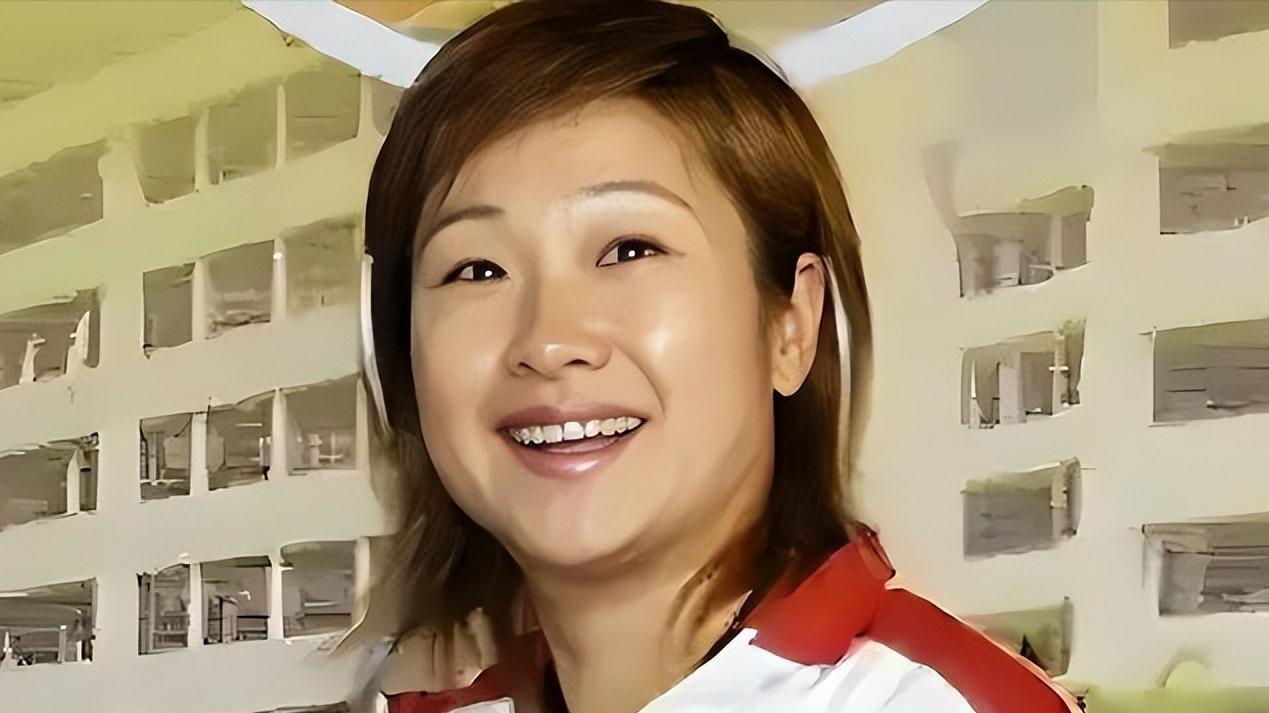 奥运首金，争议缠身？57岁教授的人生，比冠军更有故事
