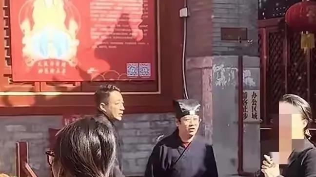老天也在帮汪小菲，庭审取消，750万和抚养权归属有戏，S妈输麻了