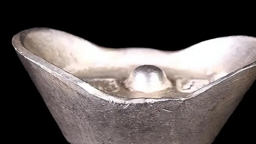 轩锋—黄金低多稳步走强，原油高空趋势不变！