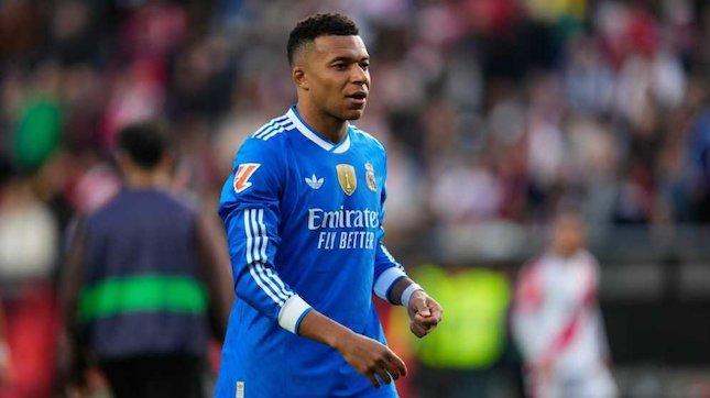 皇家马德里开始对哈比·阿隆索失去信心，因为成绩不佳