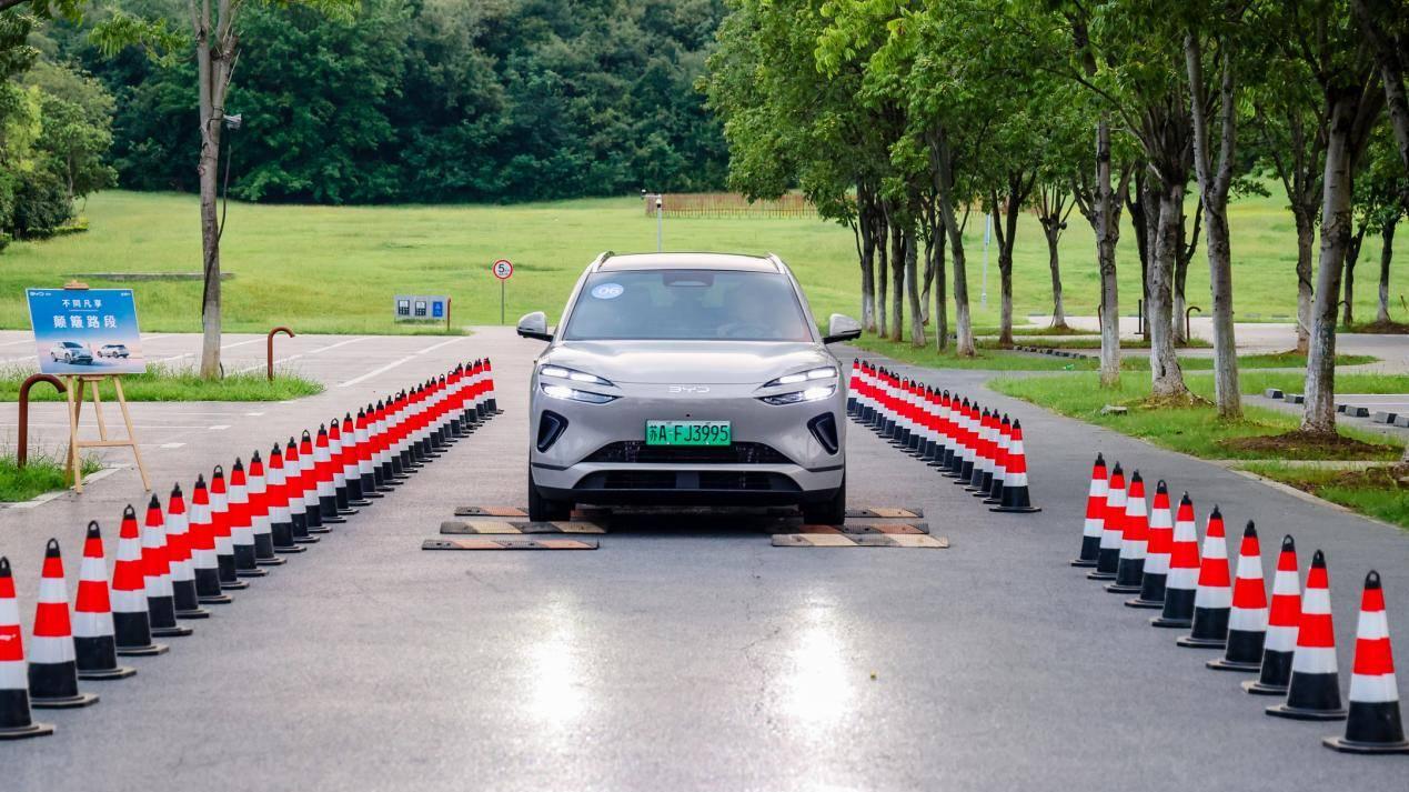 不同凡享-比亚迪海狮06试驾体验营@南京站！圆满收官