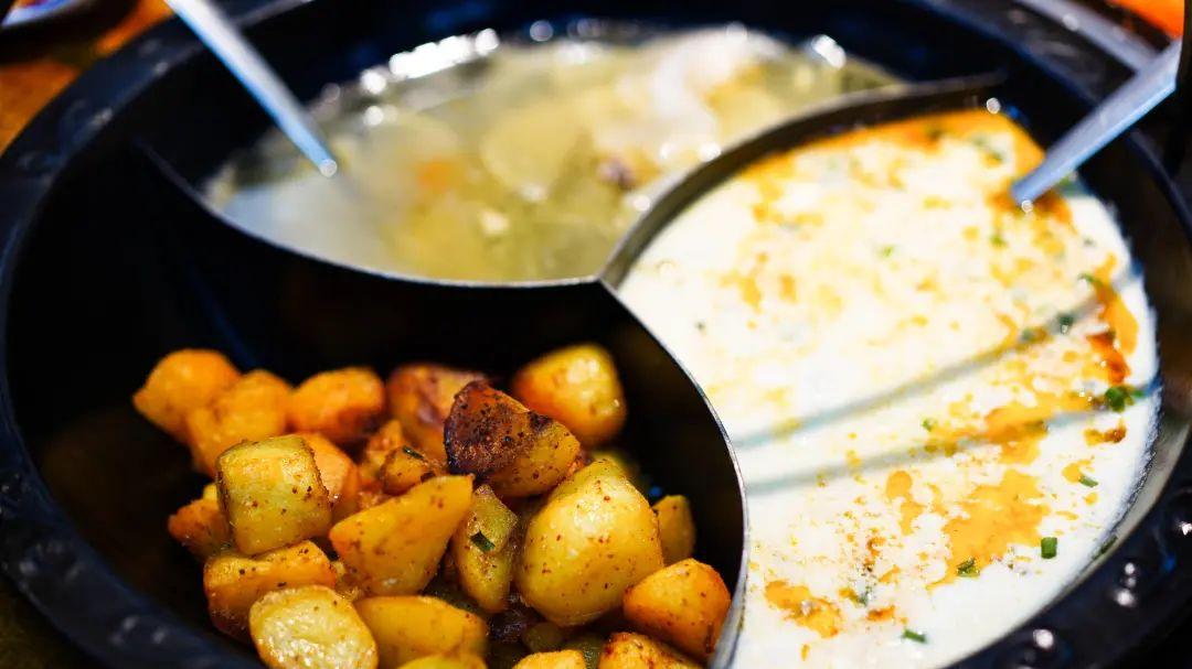 重庆最争气的3线小城，不仅风景美，美食便宜又好吃，高铁2小时到达