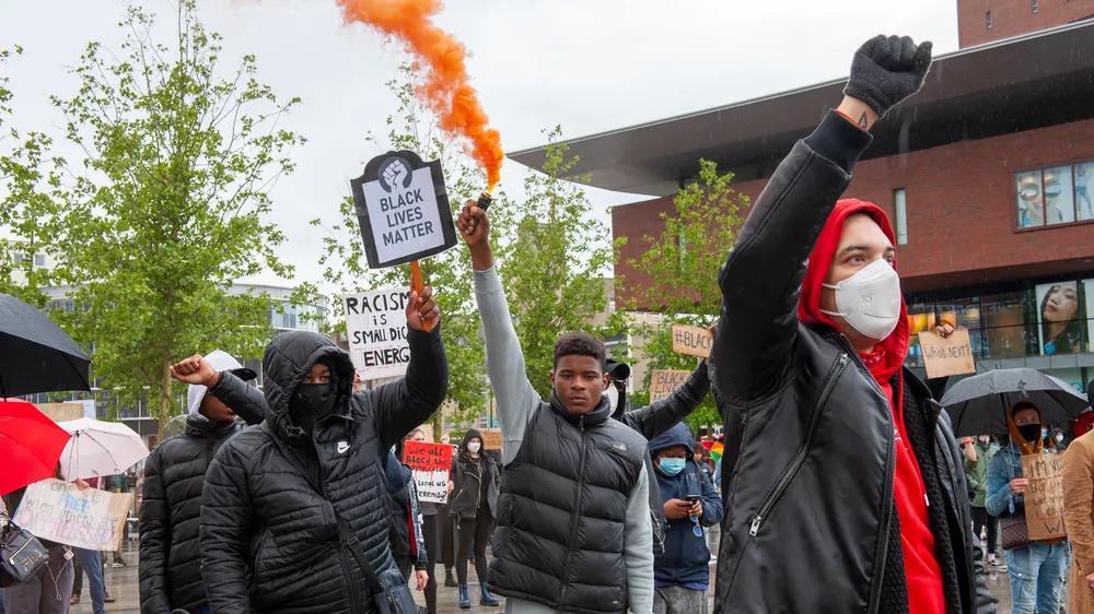 荷兰大选在即！移民问题再度主导选战，各党派的政策是什么？