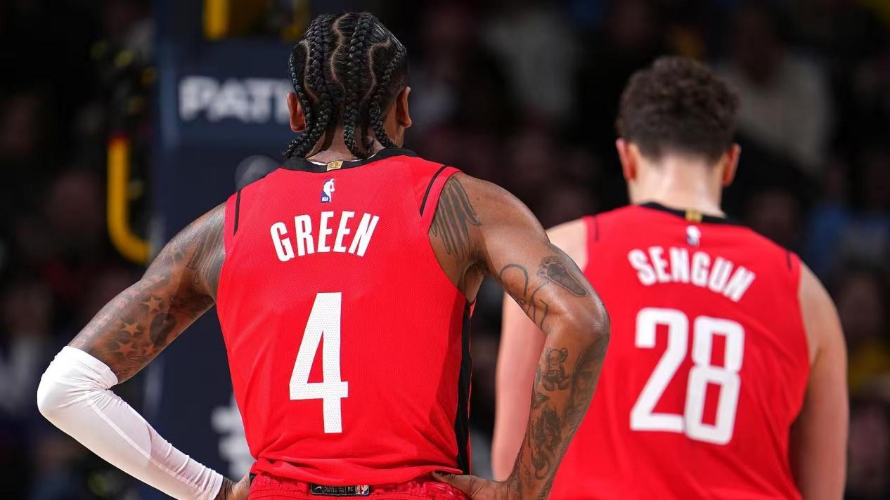 送走申京！火箭、雄鹿酝酿5换1交易，阿德托昆博空降休斯顿？