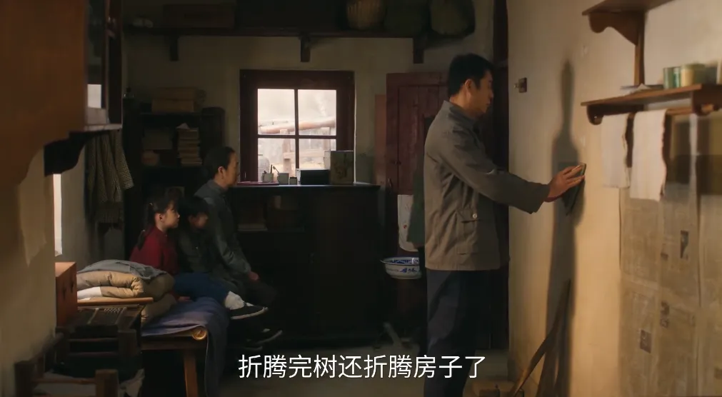 《六姊妹》何家媳妇接连生了3个女孩，为了要得男孩，传宗接代，竟搞来一只王八补身体，差点被批斗！