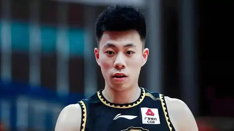 别再喊王哲林“王奶奶”了！