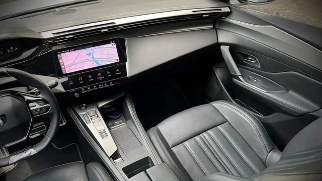 2025款标致408X GT版：法系浪漫与科技的完美融合