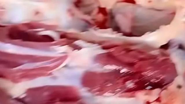 俺家老妈天生爱管事，那年冬天顺口的几句话，邻居儿子蹿到一米八