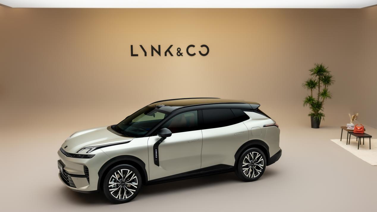 清华都点头！领克08 EM-P的安全标准有多硬核？