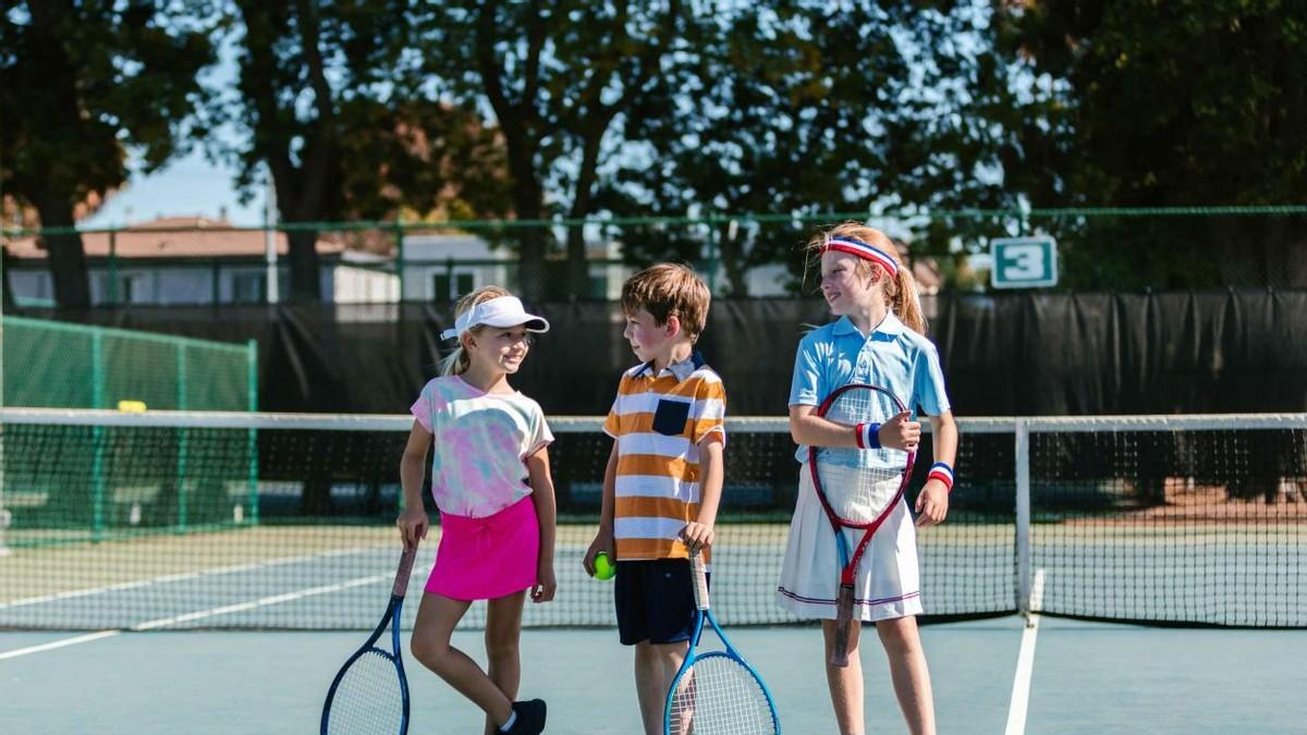 ​尽量不要在熟人面前，说孩子以下3句话，小心后悔莫及