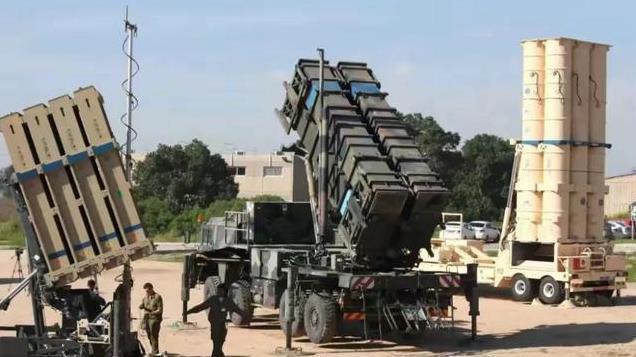 美军钻地弹轰炸也门胡塞国防部，叶海亚生死不明，伊朗还能挺多久