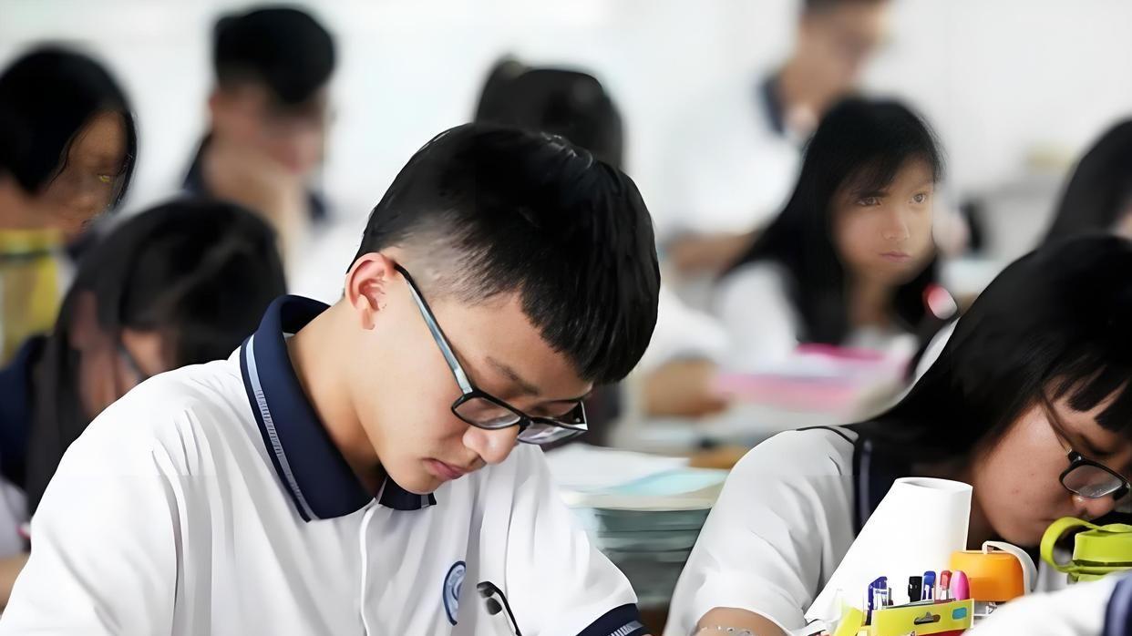 当代教育迷思：为什么我们的孩子失去了对知识的敬畏？