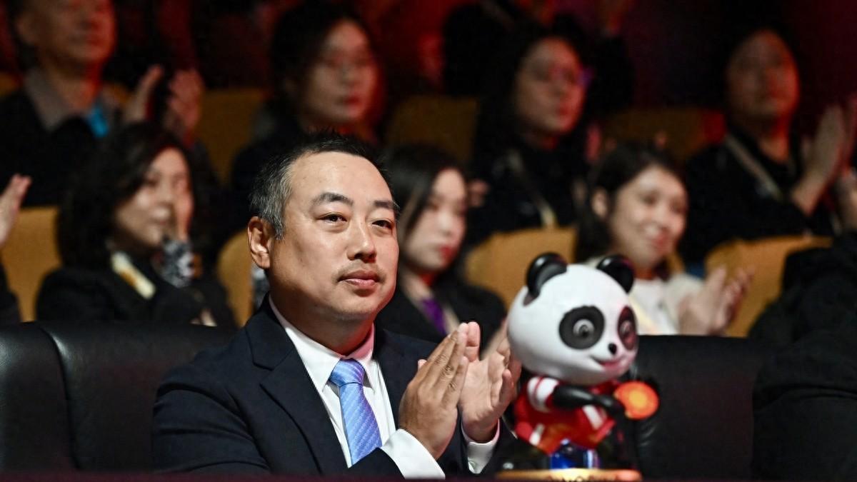 刘国梁主动辞职原因惹关注！新华社发声，2大原因揭露背后真因