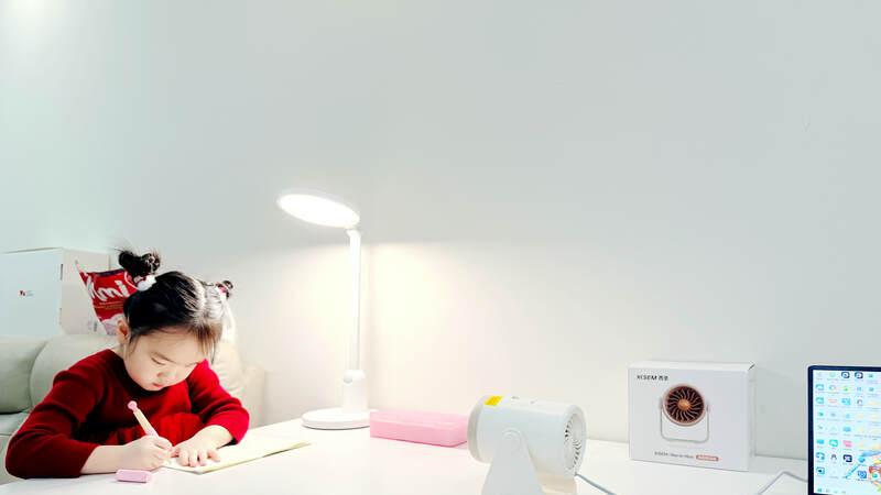 西圣Warm Mini暖风机|冬日礼遇，暖暖的很贴心