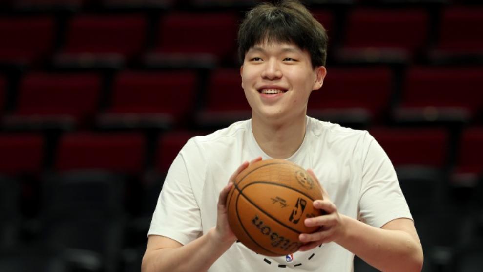 杨瀚森在进化！混音主帅：他两点能力提升明显，名嘴：体能更好了