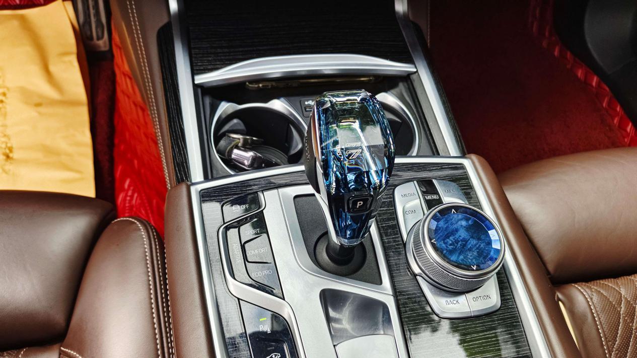 5.6秒破百，2019款宝马740Li M运动套装，一手仅45.98万！