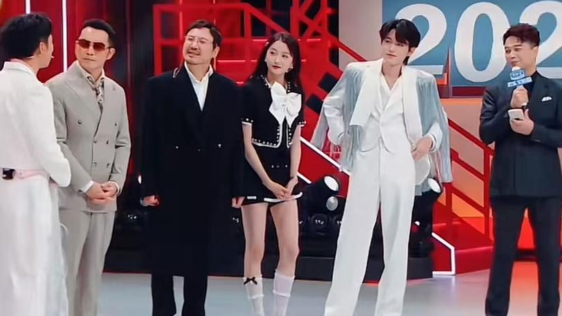《王牌9》开播沙溢暴瘦后，没了美颜，被水淋后真实颜值看懵观众