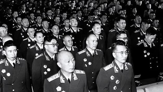 海岛苦战23年，冯白驹为何落选开国将帅？是时候告诉大家真相了！