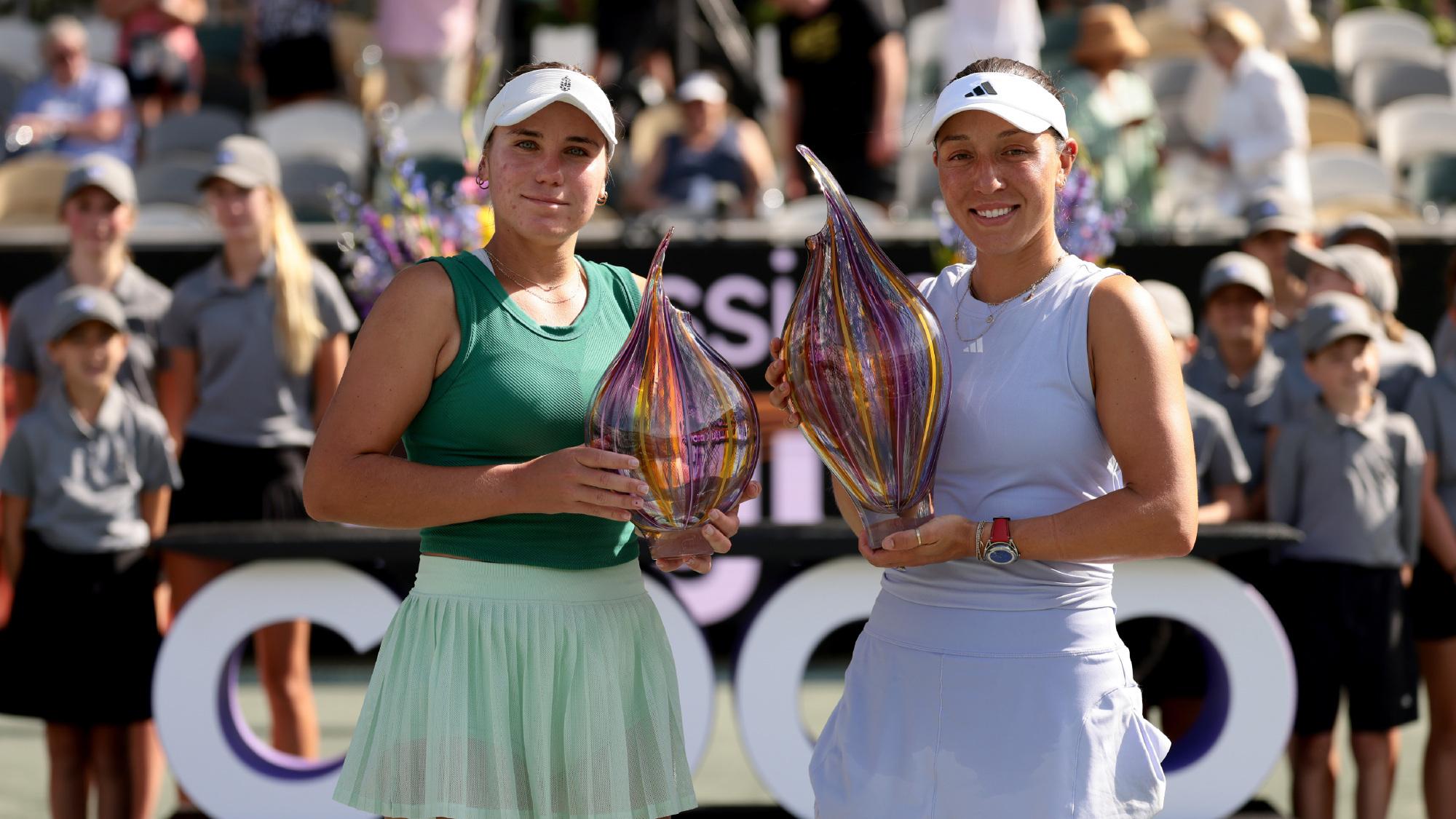 又一网球大满贯冠军公开恋情，与男友水中嬉戏，27岁事业爱情双丰收