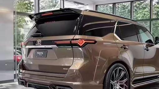 丰田放大招，全新SUV霸气亮相，能否秒杀对手？