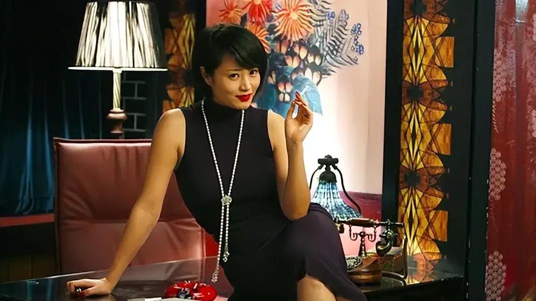 金惠秀：从“蛇蝎美人”到冻龄女王，55岁为何仍能统治韩国影坛？