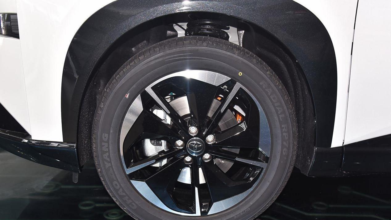 10.98万起售，还给首任车主三电终身质保，铂智3X到底值得买吗？