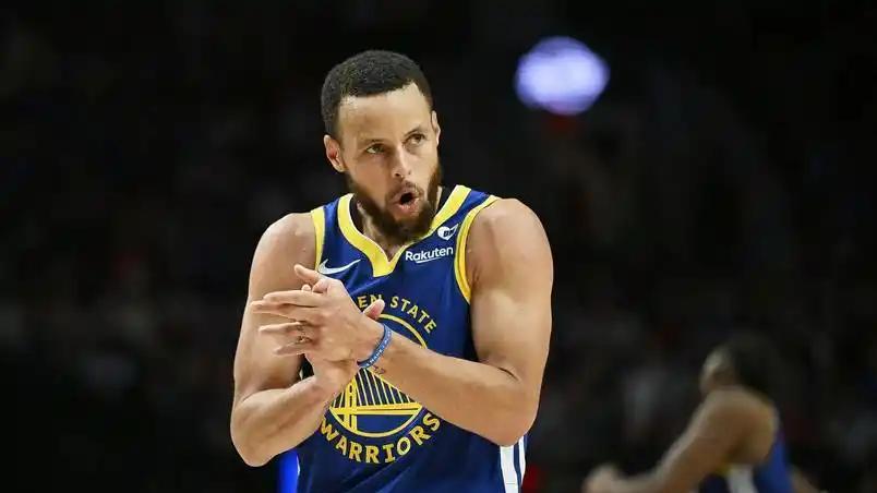 输给倒数第一，勇士是伪强队？库里三分16中4，科尔赛后充满失望