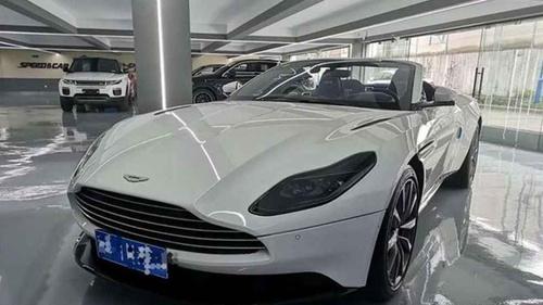 阿斯顿・马丁Vanquish复出！中置V12发动机，马力突破700匹