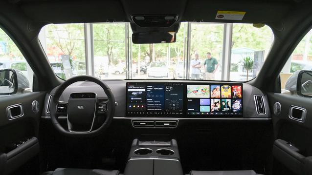 超大空间+智能配置+40万级定价，问界M8会是理想L9强劲对手吗