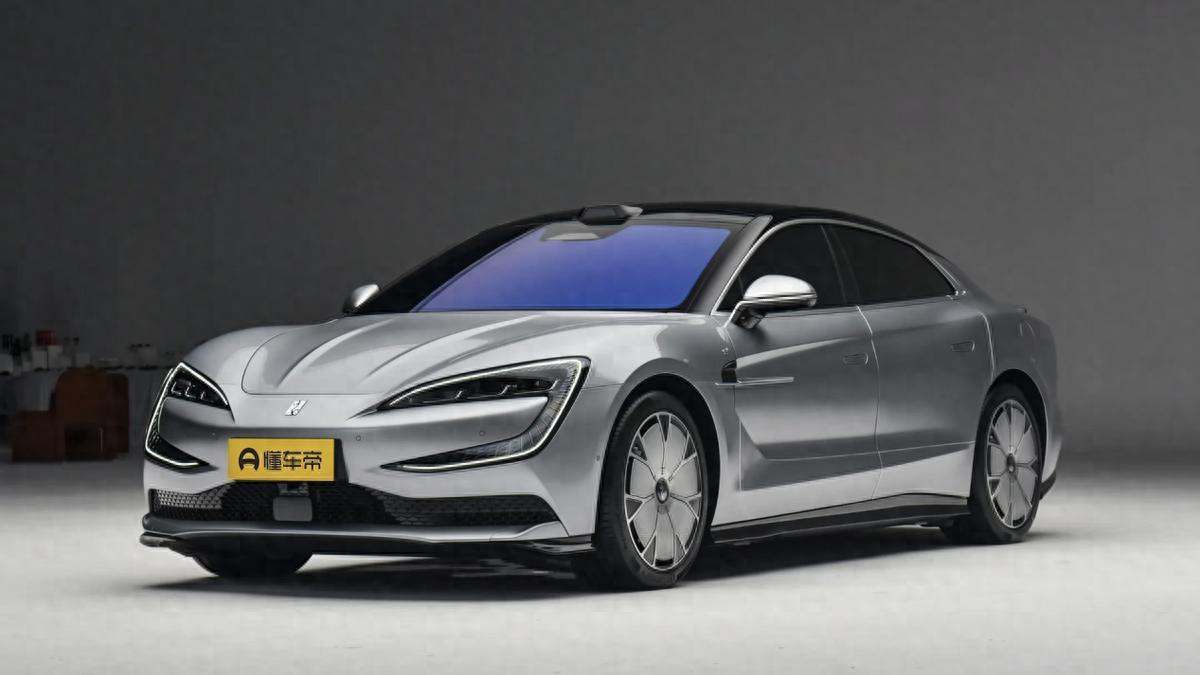 易四方、云撵-Z、天神之眼，62.8万起的仰望U7有多豪横？