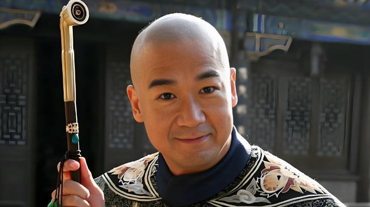 70岁张国立身陷债务危机，保险代言风波成导火索？