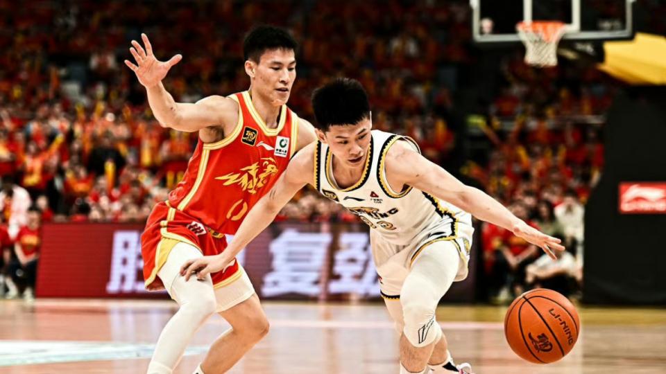 辽宁全场仅64分！广厦狂胜32分豪取4连胜 布朗高效26分