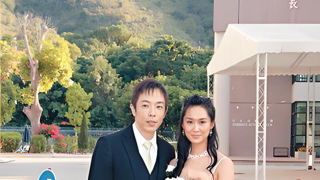 朱茵黄贯中一家三口在演唱会被偶遇 引发回忆杀