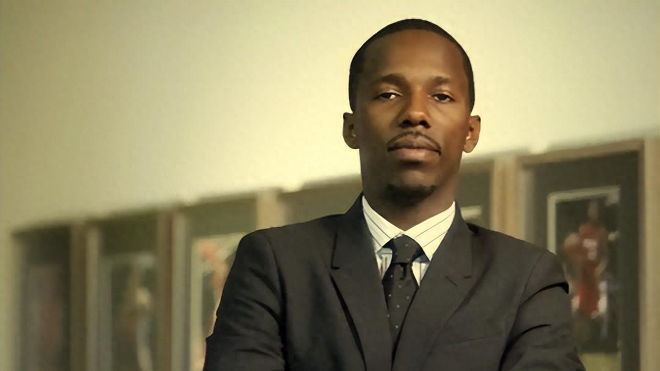 不怕詹姆斯不高兴，富保罗只说湖人非争冠队，已经很给湖密面子了