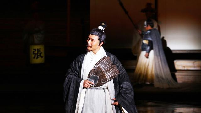 周瑜英年早逝后，神仙情侣、貌美如花的妻子小乔流落何处？