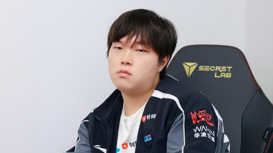 越来越多选手厌恶bin，TES赛后碰拳，两人只对bin不弯腰