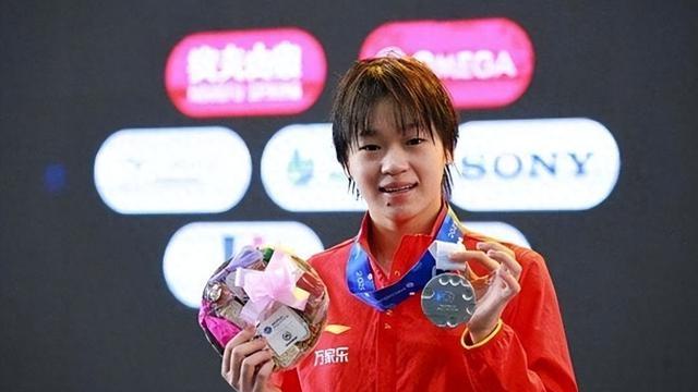 全红婵夺冠！完美跳水征服裁判！赢下全世界喝彩！