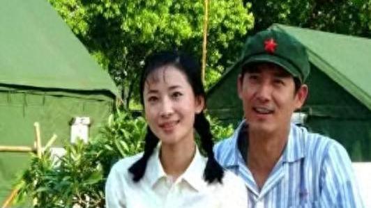 原来他们是夫妻，出道19年零绯闻，老婆比他有名，2岁女儿高颜值