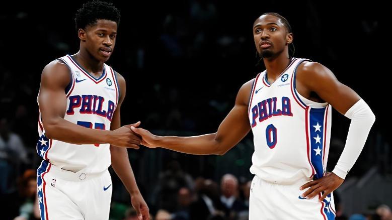 被骗的费城？4年2.1亿假期合同！双核躺平，到底是谁挖坑？