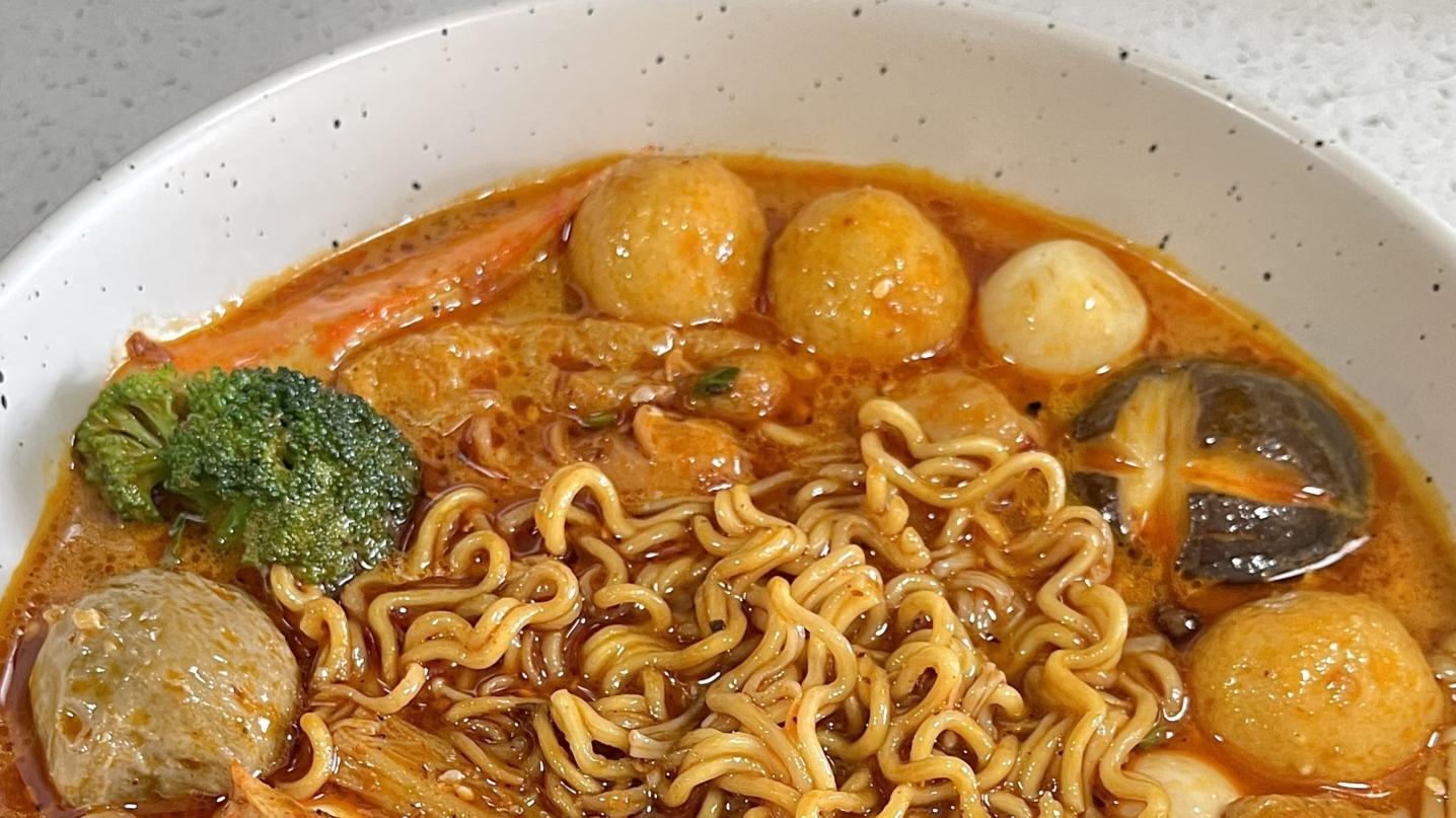 宅家麻辣烫自由指南：一锅煮尽人间烟火气