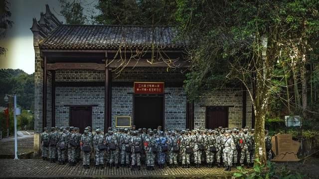 当兵 12 年转业：选县城事业单位还是 60 万现金？这道题藏着 “稳” 与 “赌” 的博弈