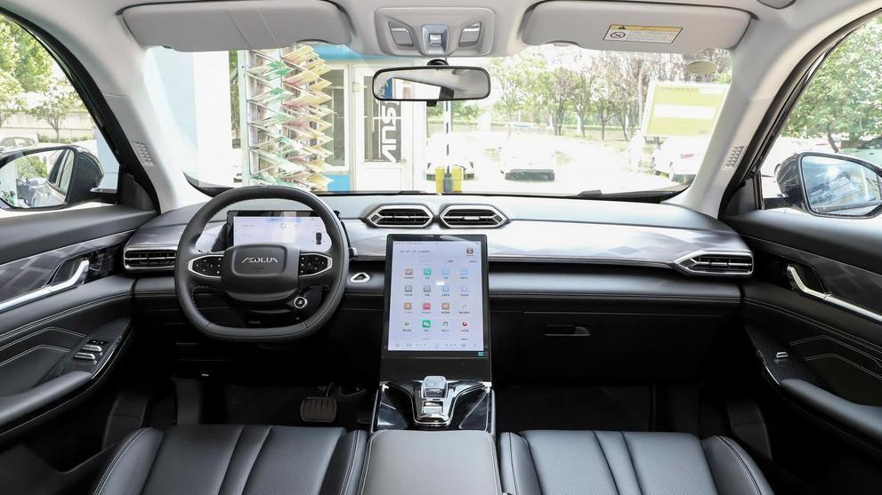 10万买混动SUV，舒适又省油，四款配置怎么选？